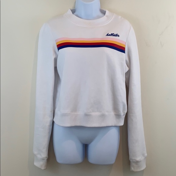 Hollister Tops - Hollister Long Sleeve Crop Sweatshirt  Size M